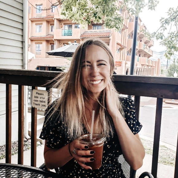 Hello, hello. I'm Kara😺 - Picture 3 of 4